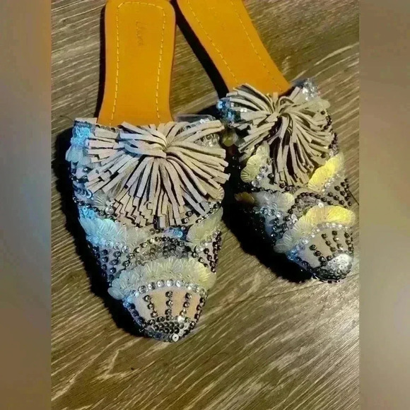 lani embellished room slip on - Picture 4 of 7